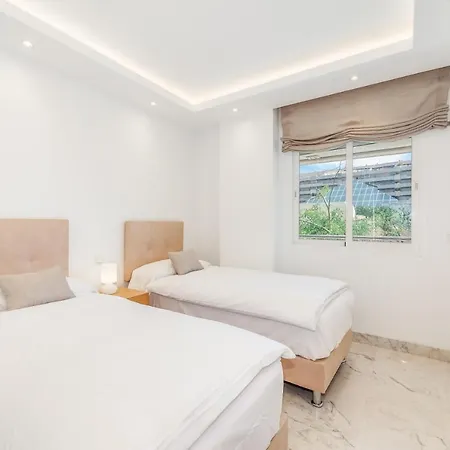 Bright In The Heart Of Puerto Banus Apartment Marbella