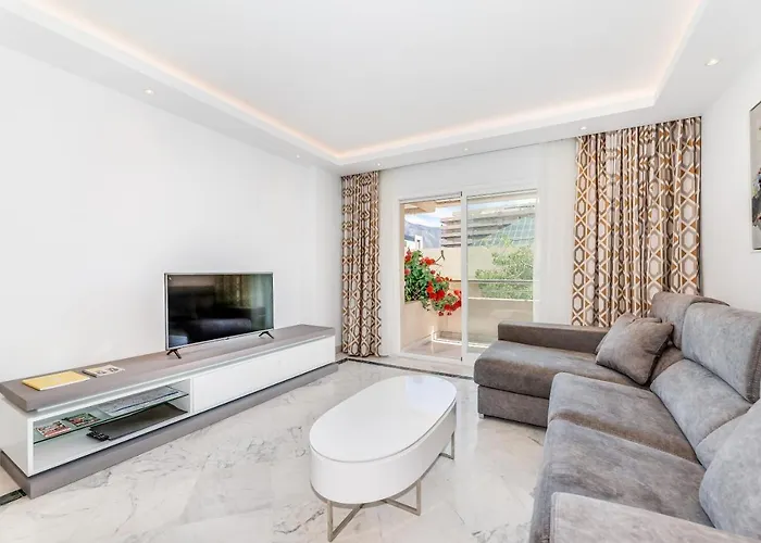 Bright In The Heart Of Puerto Banus *