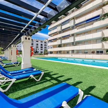 Bright In The Heart Of Puerto Banus Appartement Marbellac
