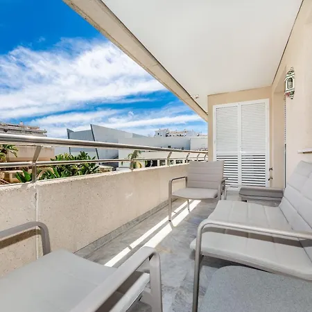 Bright In The Heart Of Puerto Banus Appartement