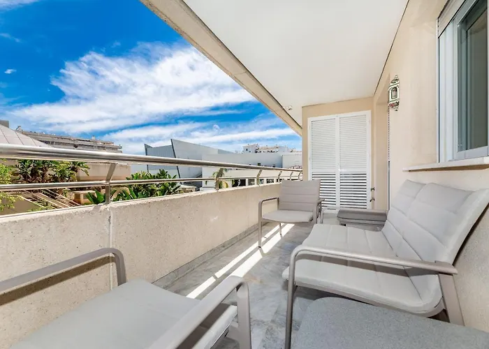 Bright In The Heart Of Puerto Banus Apartman